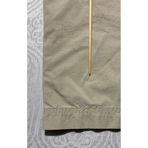 Eddie Bauer Vashon Fit Khaki Cargo Crop Pants Womens 12 Ripstop Wide Leg Beige - Picture 2 of 12